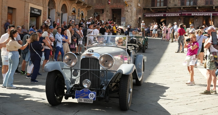 Auto storiche in centro città: arrivano i bolidi del gran premio Nuvolari