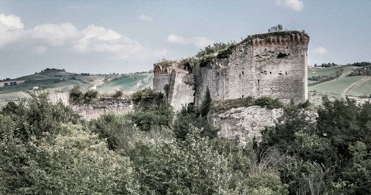 la Fortezza medievale di Castrocaro e il Battistero di San Giovanni alle Murate