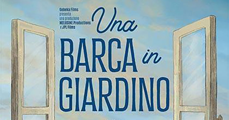 Una barca in giardino
