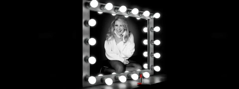 Katia Follesa No vabbè mi adoro