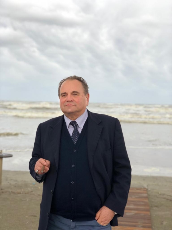 Nevio Spadoni alla Biblioteca Oriani presenta la sua Zopa Caratena