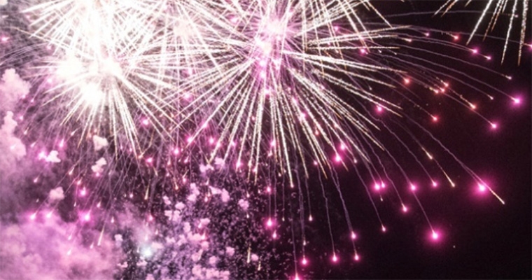 NOTTE ROSA I fuochi d'artificio alla foce del Rubicone