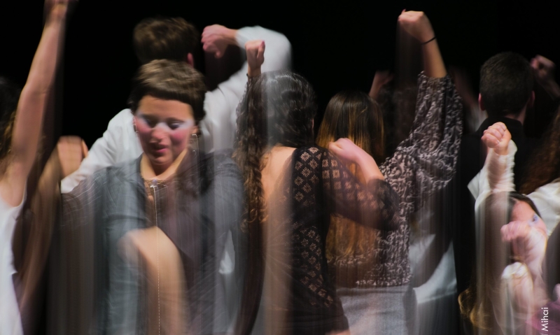 Let's Revolution! / Teatro Patalò | Nulla di ciò che forma un corpo