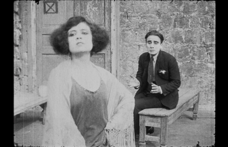 È piccerella (1922)