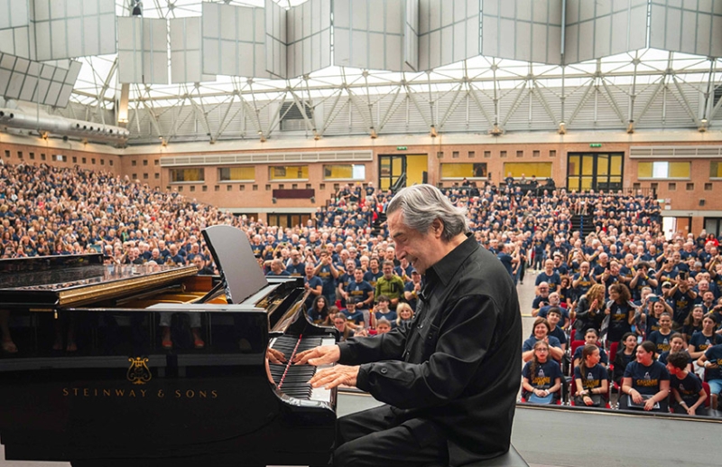 Cantare amantis est Riccardo Muti