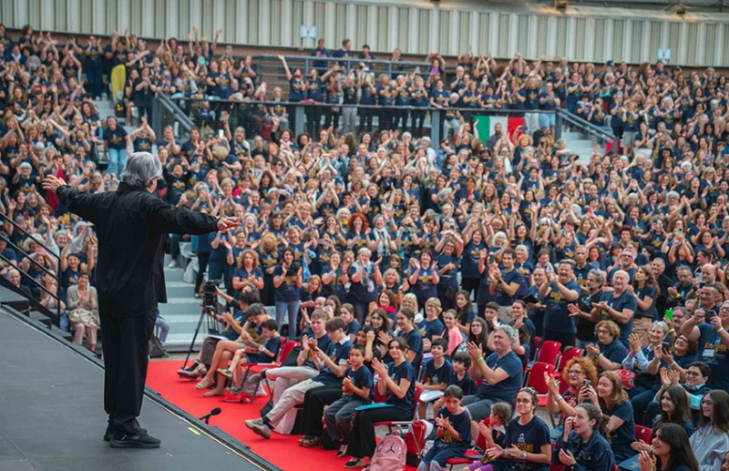 Cantare amantis est Riccardo Muti