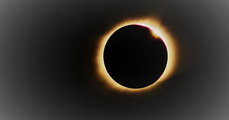 Osservazione dell’eclissi parziale di Sole