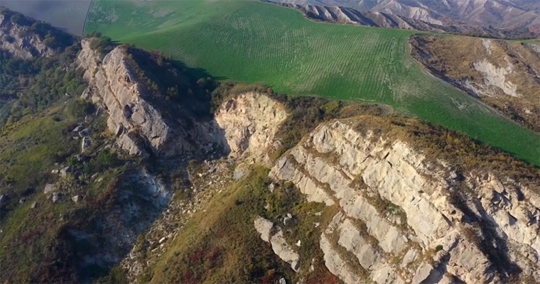Tracce di romanico, romano e … di ulivi