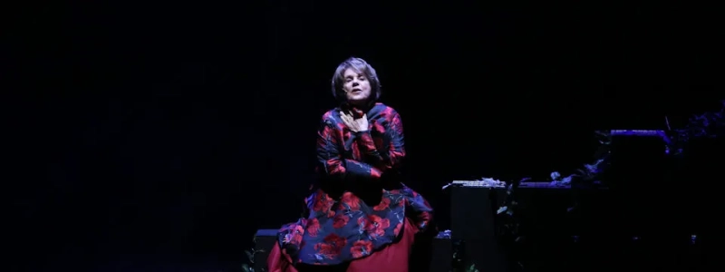 Lella Costa Se non posso ballare… non è la mia rivoluzione