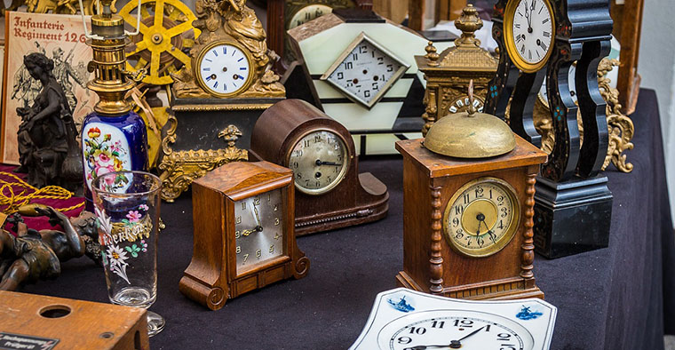 La casa del tempo, antiquariato