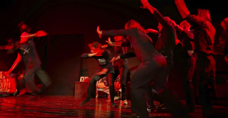 2ª Linea, uno spettacolo teatrale improvvisato