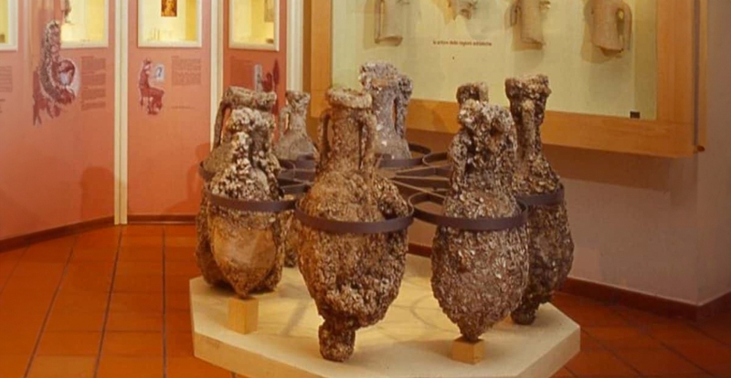 Museo Dì: Vasai preistorici