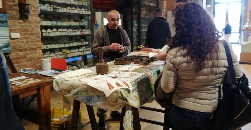 Il gallo, l'uva e la caveja