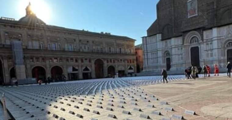 bologna ricorda le vittime del covid